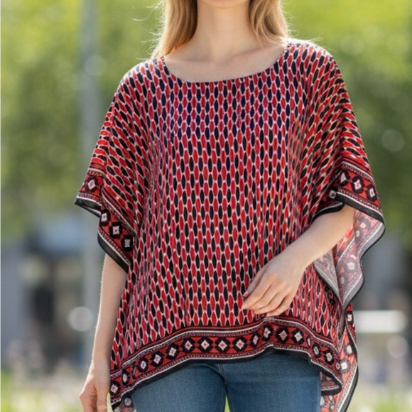 Michael Kors Poncho - Picture 2 of 5